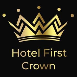 Hotel First Crown